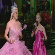 Saturday Night Live: "Ariana Grande/Stevie Nicks" (S50,E3)