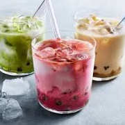 Raspberry Boba Tea With Butterscotch Boba