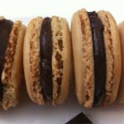 Cinnamon Chocolate Macaron