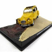 Citroën 2CV - James Bond for Your Eyes Only Diorama - 1981