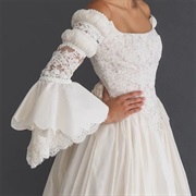 Rounded Ruffle Line Around Sleeves