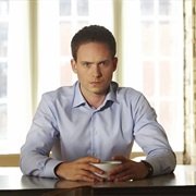 S3.E15: Know When to Fold 'em