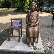 Statue of Peace, Berlin