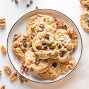 Walnut Chocolate Chip Cookies