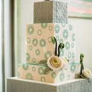 Circle Print Cake (But Not Polka Dots)