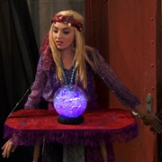 Fortune Teller (Emma, Jessie)