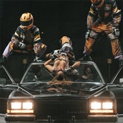 Sports Car - Tate Mcrae