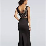 Unique Back Decoration on Dress