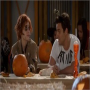 New Girl: "Halloween" (S2,E6)