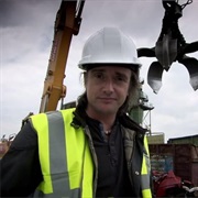 S15.E1: Toyota Hilux Invincible Up an Icelandic Volcano - Farewell to the Former Reasonably Priced