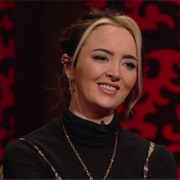 S14.E4: Crumbs in My Bralette