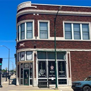 Paisley Pear Wine Bar, Bistro & Market