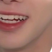 Natural Pointy Teeth