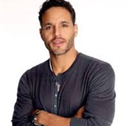 Daniel Sunjata