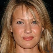 Joey Lauren Adams