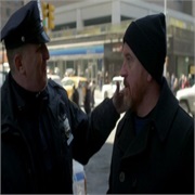 Louie: "Cop Story" (S5,E3)