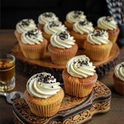 Chocolate-Covered Raisin Cupcake