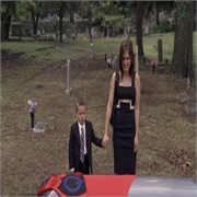 One Tree Hill: "Get Cape. Wear Cape. Fly." (S6,E3)