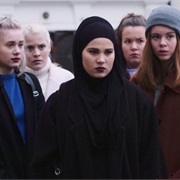 S2.E2: Du Lyver Til En Venninne Og Skylder På Meg