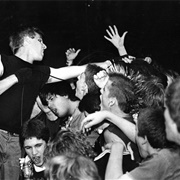 99 Red Balloons - 7 Seconds