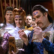 S1.E10: Move Along Home