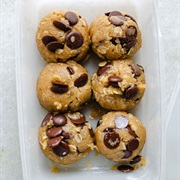 Oatmeal, Ginger, and Chocolate Chunk Cookie Dough