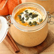 Pumpkin Cheesecake Overnight Oats