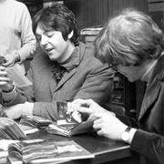 Still Mates (Moeexyz)