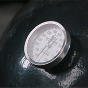 S30.E4: Witness Samples; Pressure Washers; Bee Hives; Cast Iron Cookers