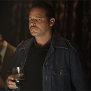 S1.E5: Kiss the Ring