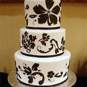 Fondant Appliques Decorating Wedding Cake