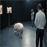 Black Mirror: "The National Anthem" (S1,E1)