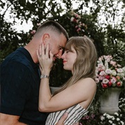 Taylor Swift and Travis Kelce Getting Engaged