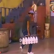 S1.E18: El Jefe/El Lechero