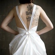 Back Straps in V-Shape