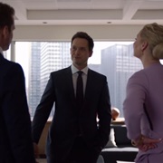 S9.E5: If the Shoe Fits