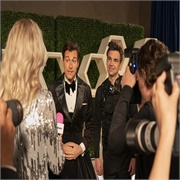 The Other Two: "Pat Gets an Offer to Host 'Tic Tac Toe'" (S2,E8)