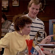 S7.E9: Send in the Crane