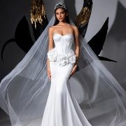 3D Flowers Around Waist