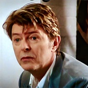 S2.E2: David Bowie