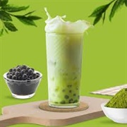 Matcha Boba Tea With Kiwi Boba