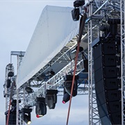 S23.E8: Mobile Concert Stages, Mascara, Continuous Miners, Wood Gift Boxes