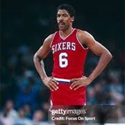 Julius Erving (Dr. J) Philadelphia 76'Ers Basketball