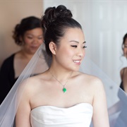 Jade Jewelry With Wedding Dress