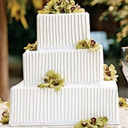 Vertical Stripes Texture on Cake