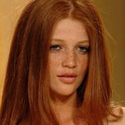 Freckles - Cintia Dicker