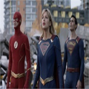 Supergirl: "Crisis on Infinite Earths: Part One" (S5,E9)