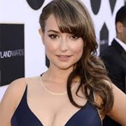 Milana Vayntrub