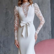 Bow, Middle Front of Waist