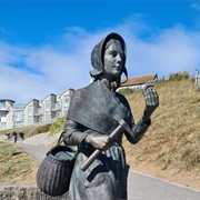 Mary Anning Statue